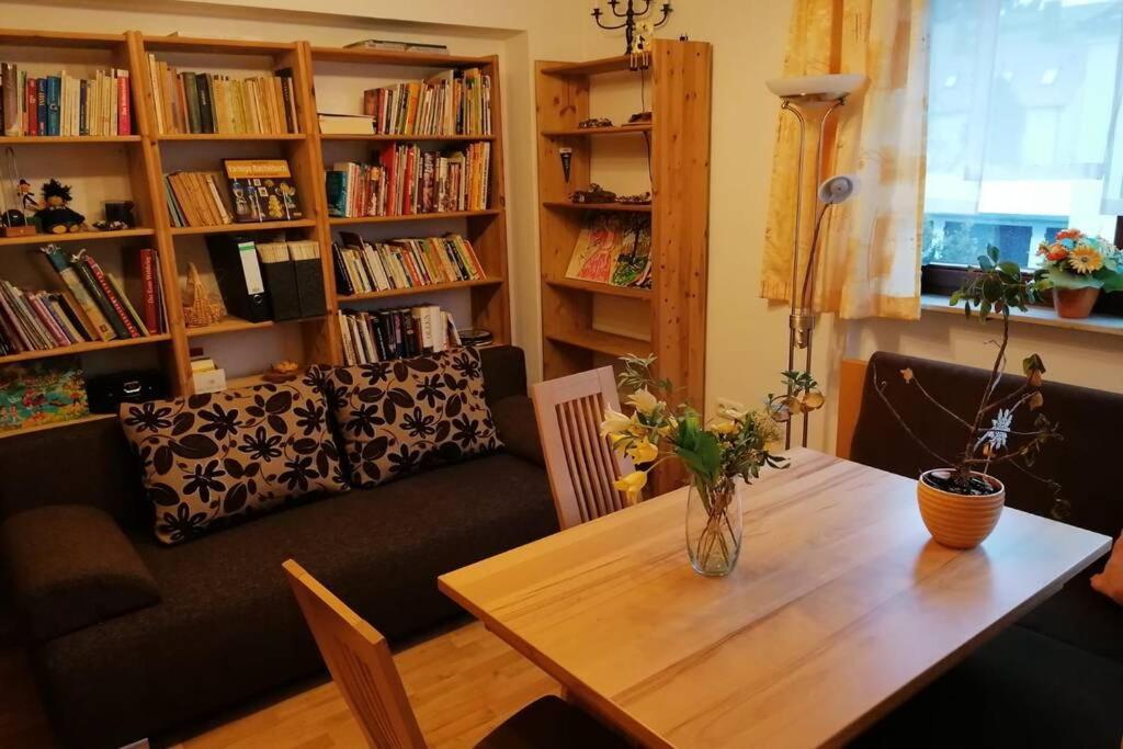 Beste Lage Im Zentrum Und Am Hofgarten 150Qm Mit Klima, 2Xbalkon, Aufzug, Familienfreundlich Bayreuth Dış mekan fotoğraf